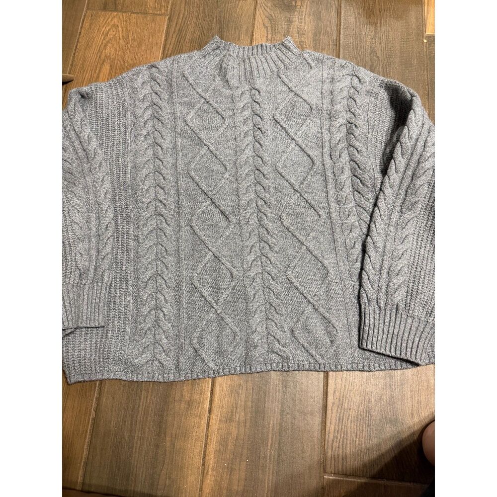 Old Navy Grey Sweater